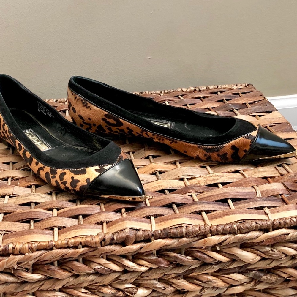 Boutique 9 Leopard Patent Gold Tipped Flats - Picture 3 of 7